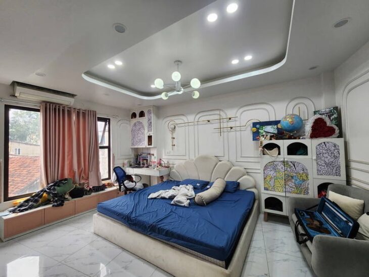 20,5 tỷ có nhà 45m2 mặt phố Chùa Quỳnh, 1 mặt ngõ, vỉa hè, mt 4.3m, 4 tầng