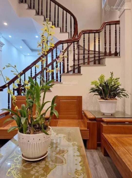 BÁN NHÀ ĐÀO TẤN????50M2 x 3T???? MT 4M???? GẦN PHỐ???? Ô TÔ DỪNG ĐỖ 24/7????NGÕ THÔNG RỘNG