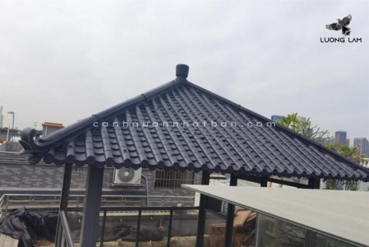 Chòi gỗ phong cách kết hợp ngói nhựa âm dương Nhật Bản