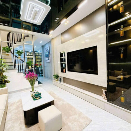 NGUYỄN CHÍ THANH – NHÀ ĐẸP HIỆN ĐẠI – THANG MÁY – 50m – 6T – 17 tỉ