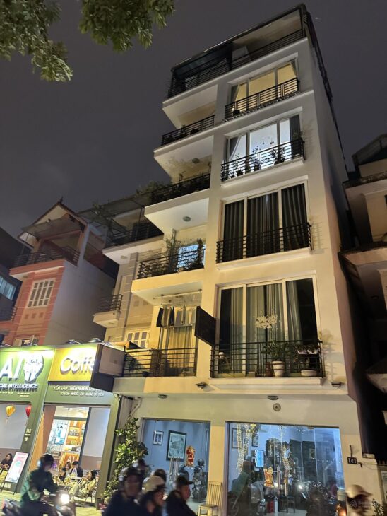 SIÊU PHẨM NHÀ ĐẸP QUẢNG AN- TÂY HỒ-79M2 5 TẦNG GIÁ 18.8 TỶ- Vị trí đắt giá – Sống giữa trung tâm