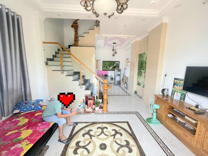 Bán nhà Huỳnh Tấn Phát Q7 – 5,7x12m – xe 7 chỗ ngủ trong nhà – 4 tầng cực đẹp – giá chỉ 6,7 tỷ