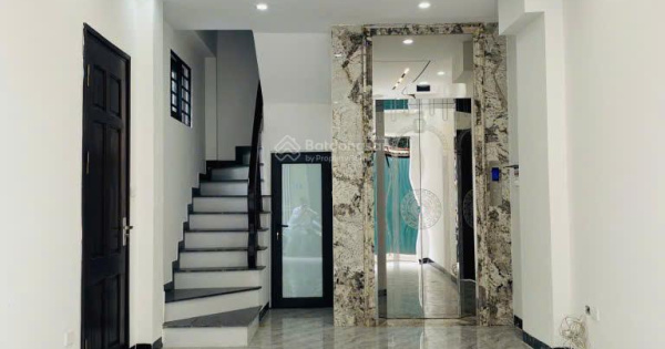 Nhà Trường Chinh – Chủ cần bán gấp – THANG MÁY – XÂY MỚI – 9 tỷ 7