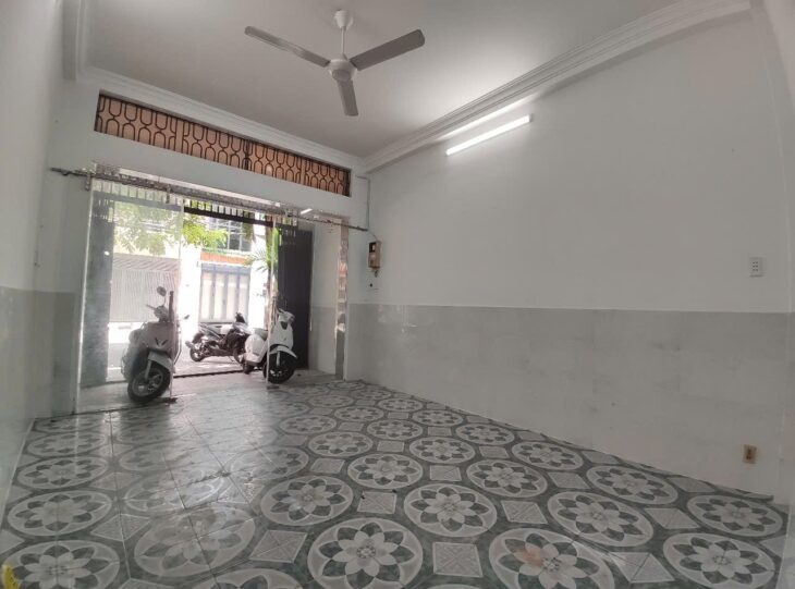 BÁN NHÀ 3 TẦNG, 71M2, LÊ NIỆM, TÂN PHÚ, GIÁ 1.3 TỶ – VỊ TRÍ VÀNG, SỔ HỒNG CHÍNH CHỦ