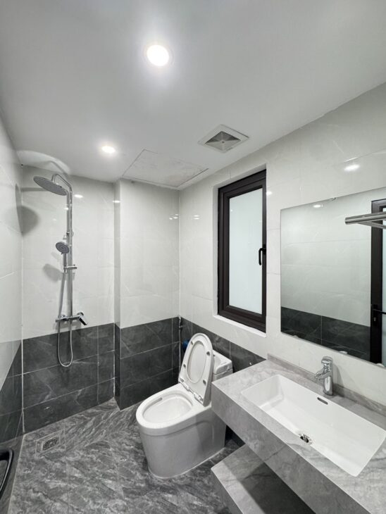 BÁN NHÀ 5 TẦNG, 41M2, NGỌC THỤY – LONG BIÊN – GIÁ 6.8 TỶ – SỔ ĐỎ CHÍNH CHỦ