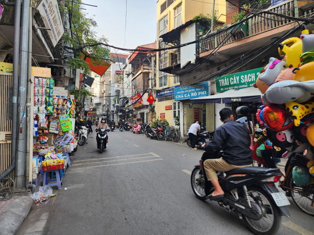 Nhà mặt phố Văn Chương, Đống Đa, DIện tích 40m2, giá chỉ 10.8 tỷ