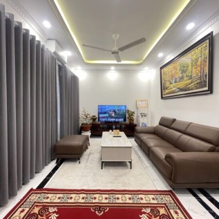 Bán Nhà 6 Tầng Mới Xây Gần Vinhomes Riverside – Long Biên – Chỉ 6,4 Tỷ