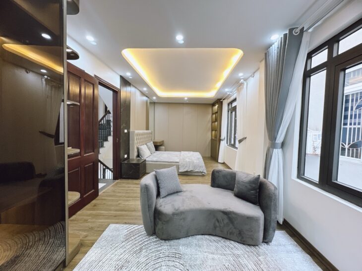 BÁN NHÀ BỒ ĐỀ, LONG BIÊN, 4 TẦNG, 7,2 TỶ CỰC ĐẸP