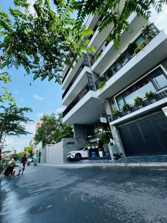 BÁN NHÀ MẶT PHỐ ÂU CƠ, TÂY HỒ. 61M2 MT 5M GIÁ 23 TỶ- ĐẸP NHẤT PHỐ- LÔ GÓC 2 THOÁNG-ĐOẠN NGAY XUÂN
