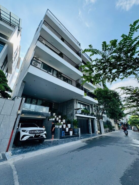 BÁN NHÀ MẶT PHỐ ÂU CƠ, TÂY HỒ. 61M2 MT 5M GIÁ 23 TỶ- ĐẸP NHẤT PHỐ- LÔ GÓC 2 THOÁNG-ĐOẠN NGAY XUÂN