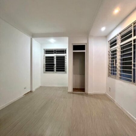 Bán nhà đẹp Kim Mã, lô góc, ngõ thông ô tô tránh, 6 tầng, mt4m, chỉ 13,5 tỉ Bán nhà đẹp Kim Mã, lô góc, ngõ thông ô tô tránh, 6 tầng, mt4m, chỉ 13,5 tỉ