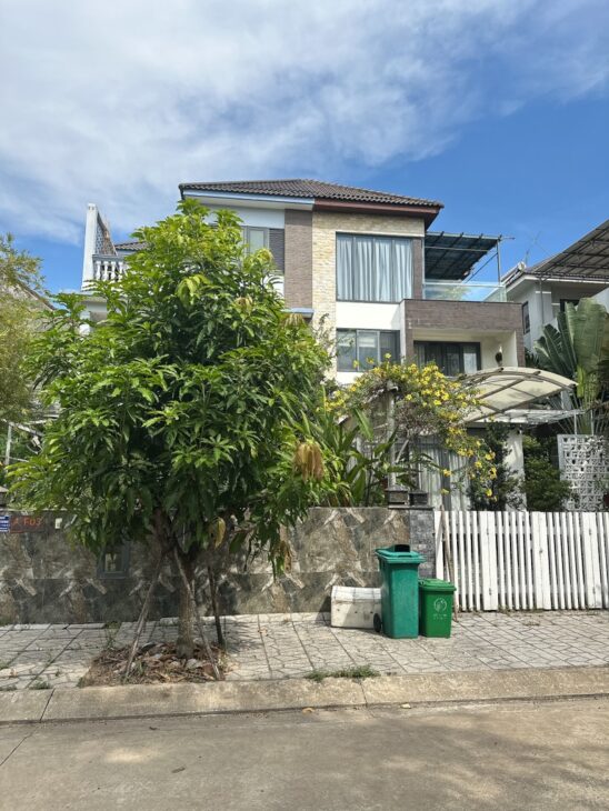 Bán nhà 250m², 3 tầng, 6PN, 7WC, Hiệp Bình Chánh, Thủ Đức – 22 tỷ