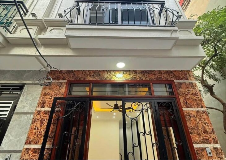 BÁN NHÀ ĐÀO TẤN????50M2 x 3T???? MT 4M???? GẦN PHỐ???? Ô TÔ DỪNG ĐỖ 24/7????NGÕ THÔNG RỘNG