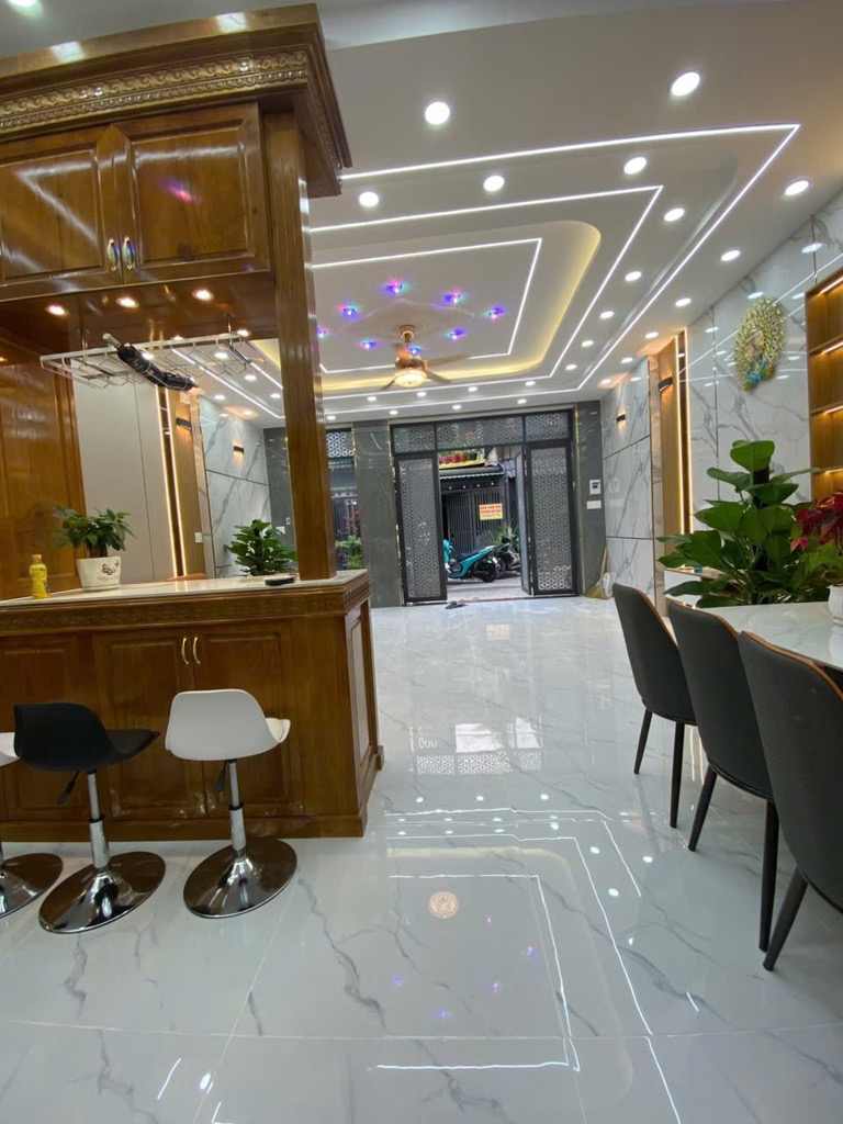 NHÀ MẶT TIỀN KINH DOANH DOANH ĐỈNH – TRUNG MỸ TÂY, Q12 – VỊ TRÍ CỰC ĐẸP – GIÁ CHỈ CÒN 5.85 tỷ