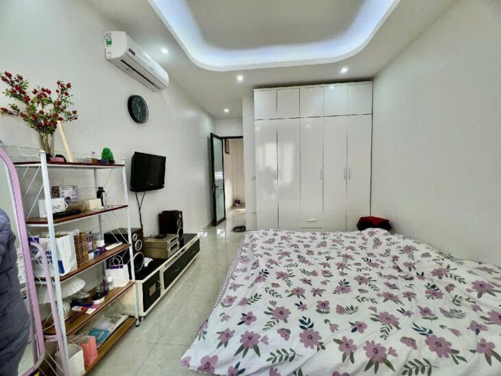 Nhà đẹp Nam Dư ở ngay, dân xây cẩn thận, chắc chắn,3 ngủ, 20m ra phố, 6.2 tỷ