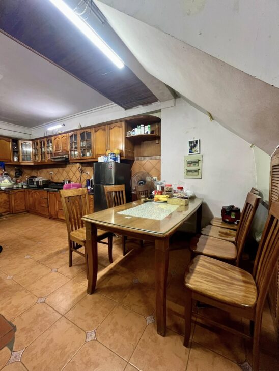 Cần bán nhà Võ Thị Sáu,HBT, lô góc, dân xây,oto đỗ cửa, sổ vuông,65m, 16,8 tỷ