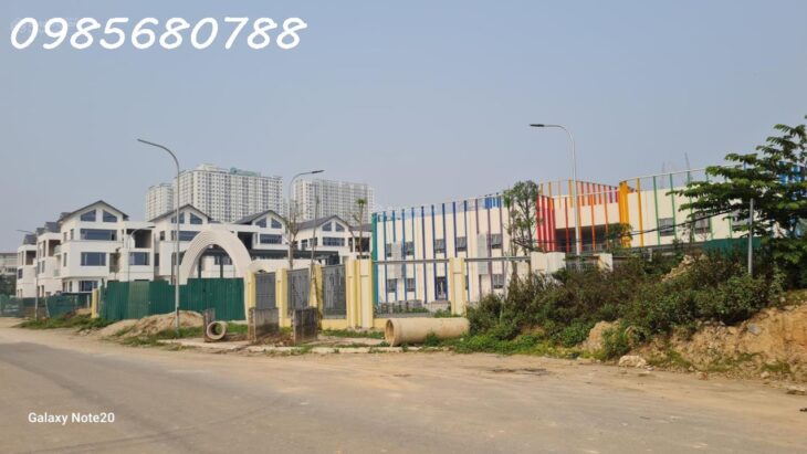 Bán biệt thự KĐT Cổ Nhuế, 38 tỷ, 180m2, mặt tiền 12m, giá rẻ nhất thị trường