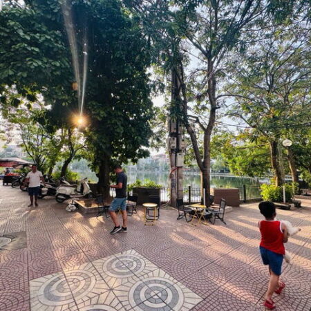 Bán Đất vàng hồ Đàm Tròn, Ba ĐÌnh, kinh doanh siêu đỉnh giá chỉ 42.1 tỷ