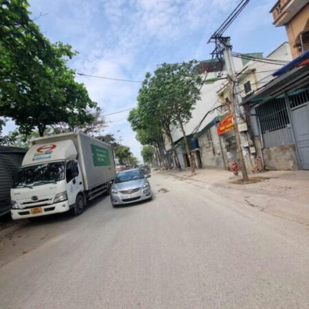 Bán nhà: Ngọc Hồi, 50m2, 3 tầng, dân xây chắc chắn, gần Bến xe nước ngầm. Hơn 5 tỷ Bán nhà: Ngọc Hồi, 50m2, 3 tầng, dân xây chắc chắn, gần Bến xe nước ngầm. Hơn 5 tỷ