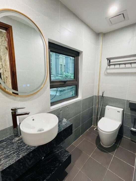 Siêu đẹp, Đào Tấn, 2 mặt ngõ, oto, 40m2, 7 tầng thang máy, Mt 6.6m, chỉ 21 tỷ