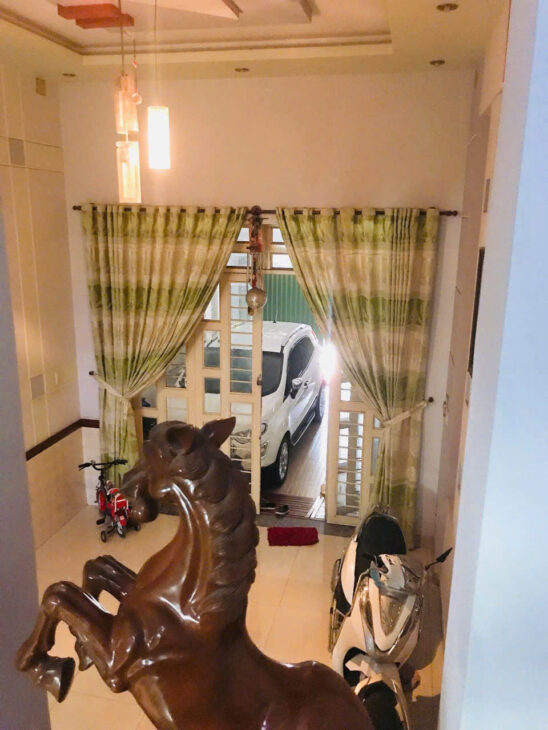 Nhỉnh 10 tỷ có nhà MTKD 5 lầu Phạm Văn Chiêu 80m2 ngay chợ Thạch Đà buôn bán sầm uất.