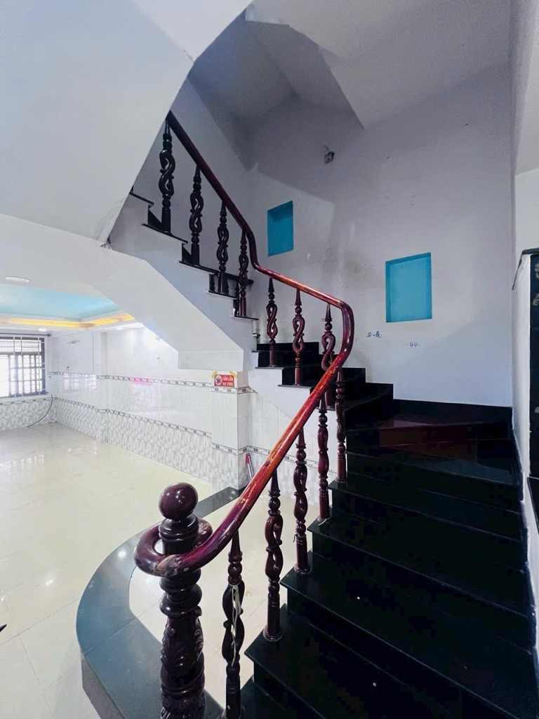 NHÀ MẶT 5 TẦNG – SÁT NGUYỄN ẢNH THỦ – GẦN TÔ KÝ – TRUNG MỸ TÂY, Q12 – VỊ TRÍ CỰC ĐẸP – GIÁ CHỈ CÒN