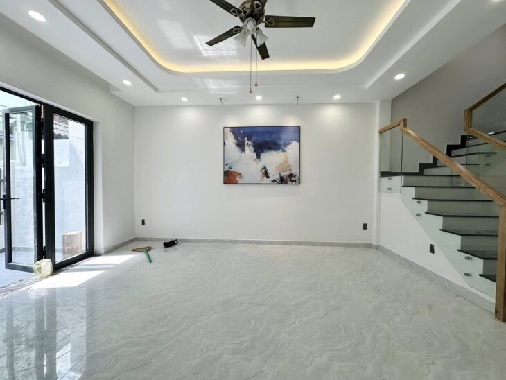 BÁN NHÀ DÂN XÂY PHÚ DIỄN 32M2X4 TẦNG, LÔ GÓC Ô TÔ TRÁNH DỪNG ĐỖ NGÀY ĐÊM, GIÁ 7.5 TỶ