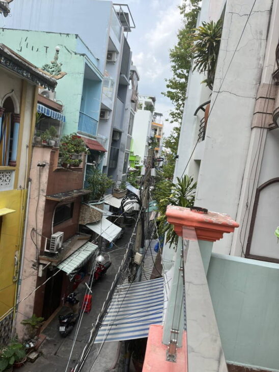 Nhà sát mặt tiền kinh doanh , Ngô Quyền quận 10 , 4 tầng 47m2 , Sổ Vuông Hoàn Công Đủ , dưới 10