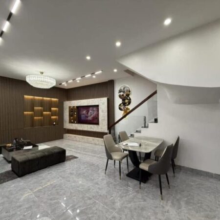 Nhà 4T 42m ,MT5 kHu Trương Định -Full nội thất-camera- ở ngay.