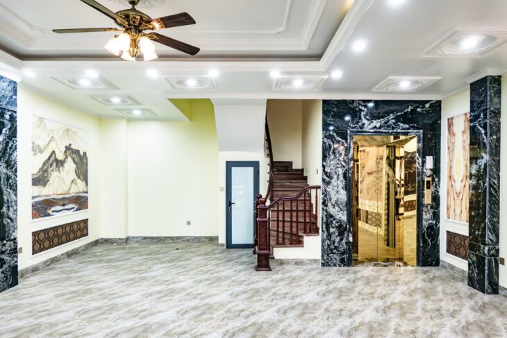 Bán Nhà Phố Minh Khai 58m². 5T.MTx5m Thang máy, Ô tô vào nhà