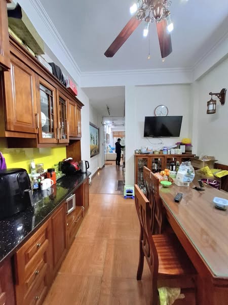 PHÂN LÔ – Ô TÔ – NHÀ ĐẸP KINH DOANH – Ô TÔ VÀO NHÀ – CÁCH MẶT PHỐ – CÁCH HỒ LINH ĐÀM CHỈ 30M