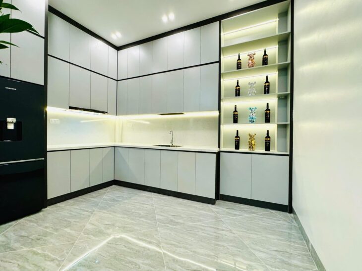 BÁN NHÀ BA ĐÌNH-NGỌC KHÁNH-40M-4T-7.9TY. LH: 0982769586