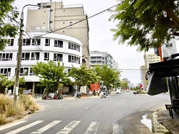 Lô đôi mặt tiền Lê Văn Quý 209m-Sơn Trà – Giá chỉ 19,6 tỷ .