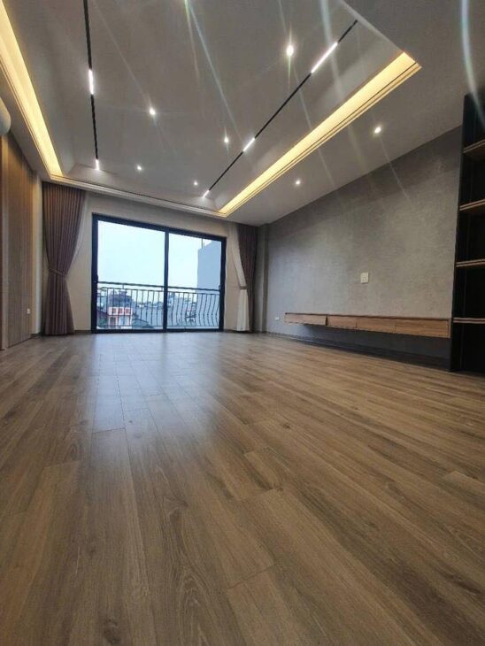 BÁN NHÀ PHỐ TRẠM – 6 TẦNG THANG MÁY – Ô TÔ TRÁNH – GẦN AEON – Ở NGAY