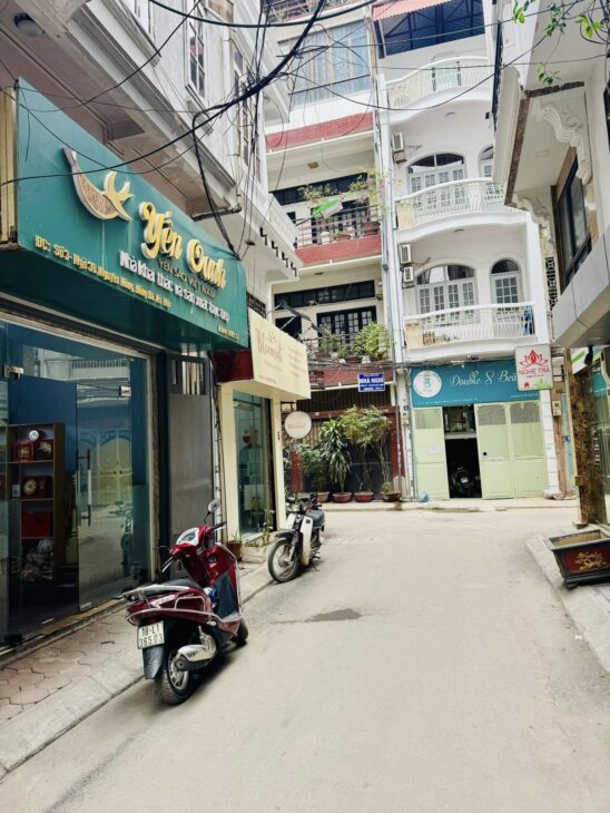 Bán nhà Phân Lô Ô tô tránh Phố Nguyên Hồng 34/36m x 4 Tầng, MT 5.2m 16.2 Tỷ,KD tốt