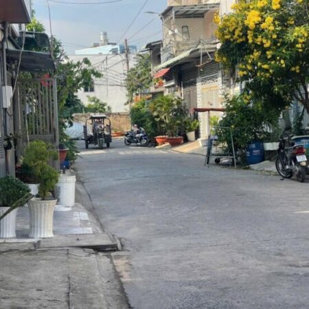 ????????HÀNG THƠM ĐẦU TƯ NHÀ CẤP 4 CHÍNH CHỦ MỘT ĐỜI ĐƯỜNG NHỰA 8M GẦN CHỢ BẮP GIÁP Q12.