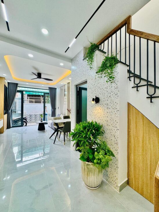 Bán Nhà Bùi Đình Túy 30m2 Xe Hơi cách vài căn Nhỉnh 5 Tỉ
