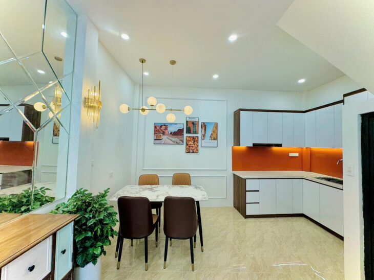 VỊ TRÍ VÀNG!! KHƯƠNG TRUNG THANH XUÂN,45M2x4T,NGÕ THÔNG RỘNG,1 NHÀ RA PHỐ,NHÀ MỚI Ở LUÔN.