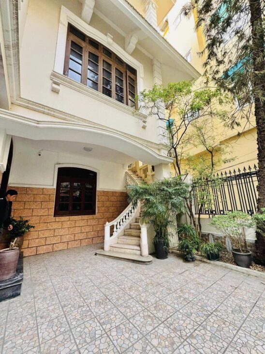 CỰC HIẾM-Bán nhà Lô Góc,Ôtô tránh Phố Thái Hà 154m/ MT 12m 46 Tỷ cách phố 30M