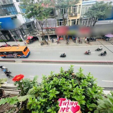 CỰC HIẾM- Mặt Phố Lạc Long Quân (Trích Sài, Võng Thị) 30/35m x 4 Tầng -18.6 Tỷ CỰC HIẾM- Mặt Phố Lạc Long Quân (Trích Sài, Võng Thị) 30/35m x 4 Tầng -18.6 Tỷ