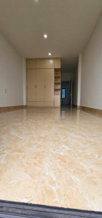 NGỌC LÂM – NHÀ ĐẸP 5 TẦNG THANG MÁY – KINH DOANH – GẦN HỒ TAI TRÂU – FULL NỘI THẤT