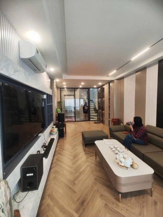 HỒNG TIẾN – LONG BIÊN – NHÀ MỚI 7 TẦNG THANG MÁY – FULL NỘI THẤT – GẦN PHỐ, GẦN BỆNH VIỆN TÂM ANH