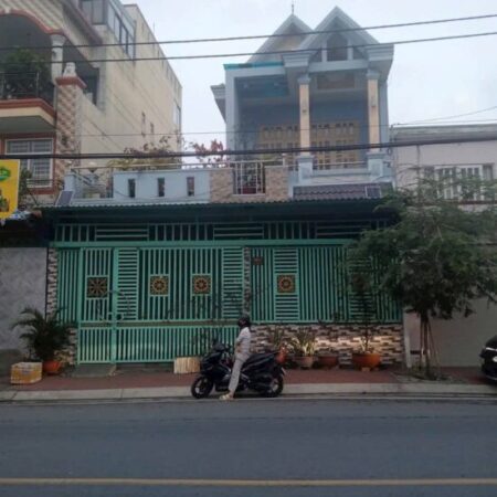 Bán nhà mặt tiền 2 tầng 10x20m giá 12,5 tỷ Đường Đặng Thúc Vịnh Nối Dài