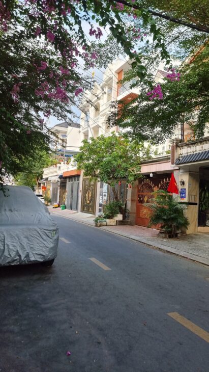 Bán nhà mặt tiền 10x25m gia 13,89 tỷ Đường Hiệp Thành 26