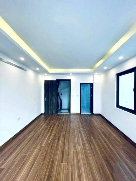 MẶT NGÕ NGUYỄN VĂN CỪ – GẦN CẦU CHƯƠNG DƯƠNG – 5 TẦNG – KINH DOANH NHỎ – 5 PHÚT SANG PHỐ CỔ