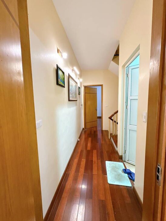 BỒ ĐỀ – NHÀ ĐẸP 5 TẦNG – GARA Ô TÔ – NGÕ THÔNG – KINH DOANH – CÁCH HỒ 10M