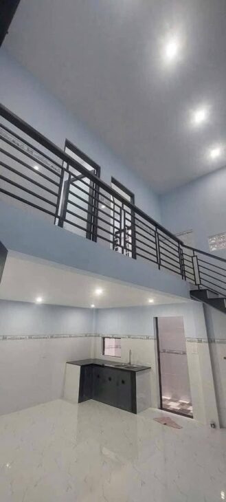 Nhà mới tinh 75m2, sẵn máy lạnh, phòng ngủ rộng gần mặt tiền, Uỷ Ban, Trường Học