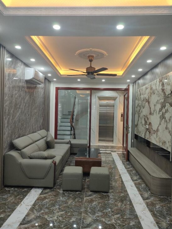 HOÀNG NHƯ TIẾP – NHÀ 6 TẦNG THANG MÁY – FULL NỘI THẤT – VỊ TRÍ VIP TRUNG TÂM LONG BIÊN