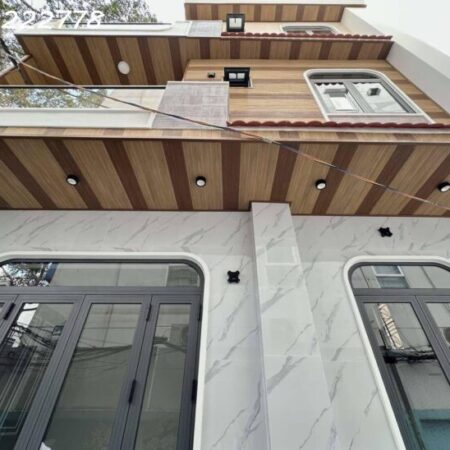 MẶT TIỀN thụt TRẦN QUANG KHẢI- ĐẸP 3 TẦNG – TẶNG NỘI THẤT CƠ BẢN – Ô TÔ TỚI CỬA.