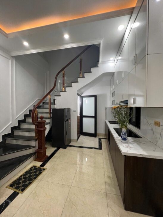 CHỈ 6 TỶ 8 – SỞ HỮU NGAY NHÀ ĐẸP BỒ ĐỀ – TRUNG TÂM LONG BIÊN – FULL TIỆN ÍCH – Ở NGAY!